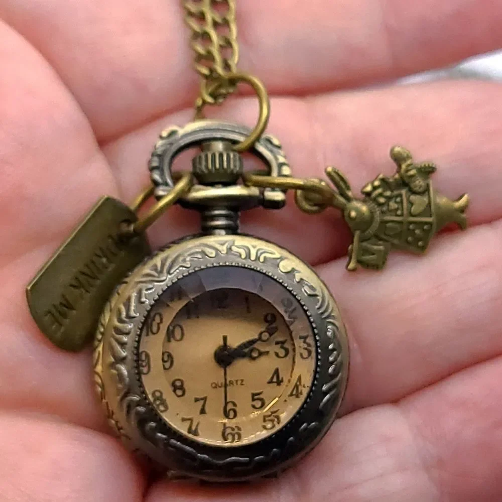 Alice In Wonderland Engraved Antique Bronze Quartz Pocket Watch Necklace Rabbit